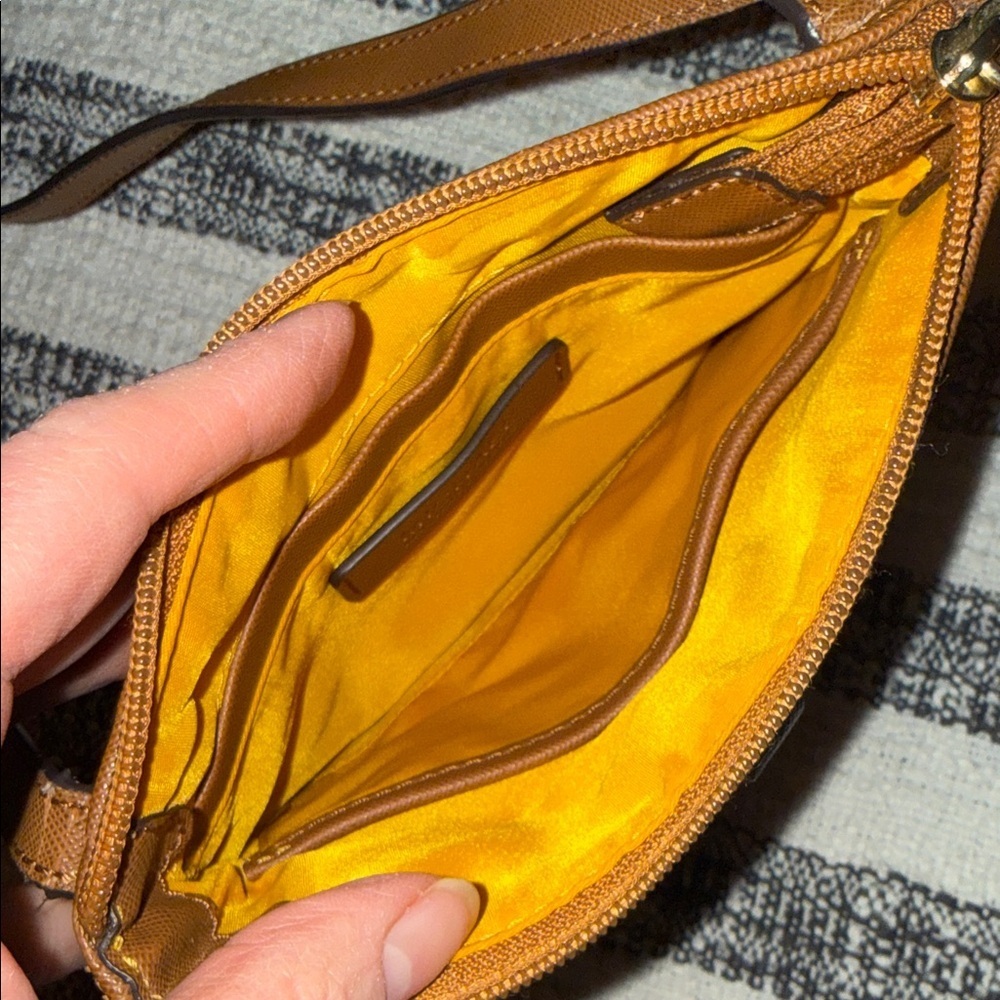 Michael Kors blue & tan nylon & leather crossbody compact travel pockets purse - Picture 4 of 13
